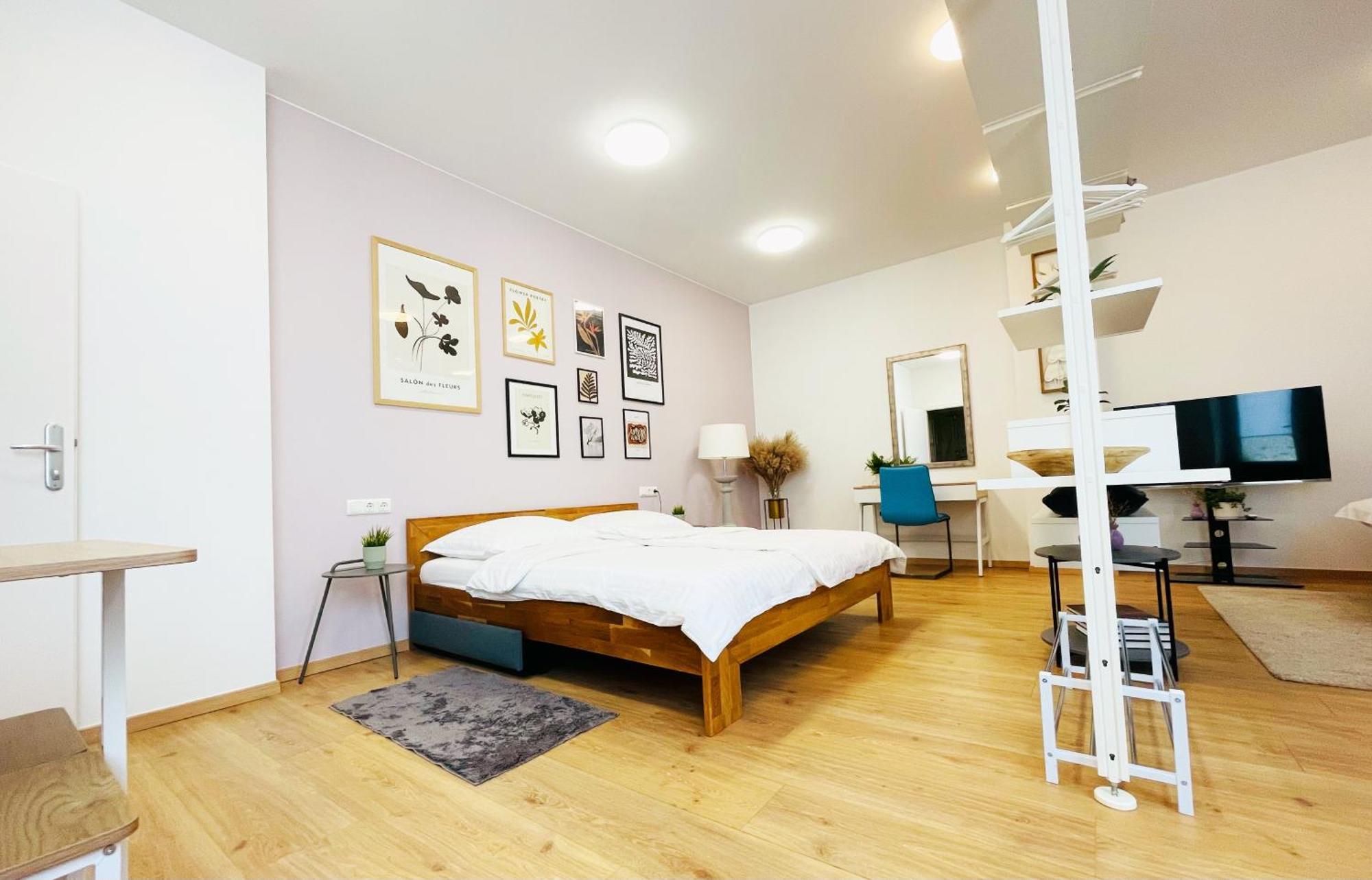 Salon Des Fleurs Linz-Landstrasse Apartment Exterior photo